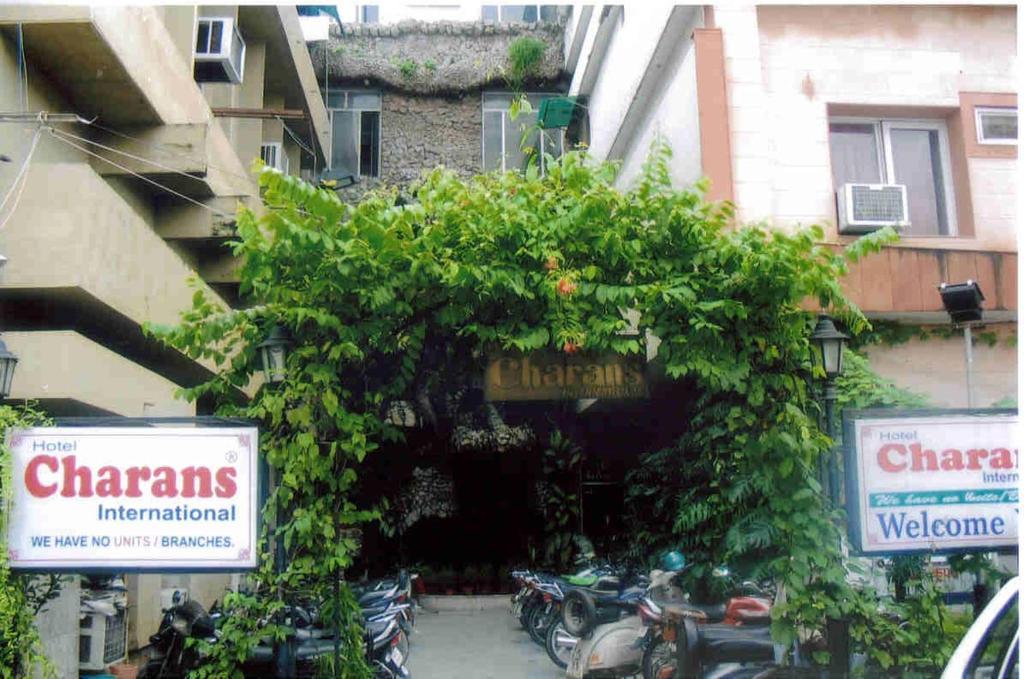 Charans Guest House Λάκναου Εξωτερικό φωτογραφία